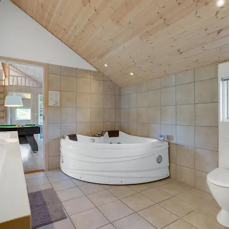 Nyaraló Federica - 500m From The Sea In Nw Jutland By Interhome *